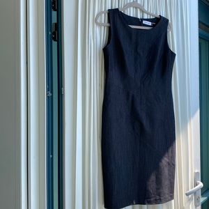 Calvin Klein - size 8 - easy shift dress - beautiful blue w texture